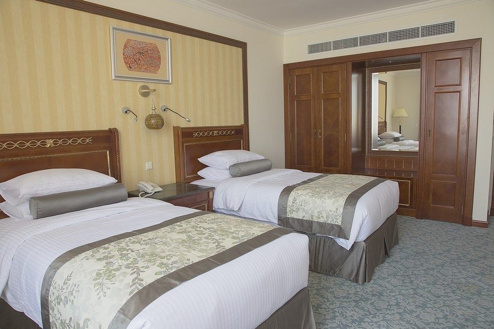 Konoz Al Yam Hotel Jeddah Bagian luar foto